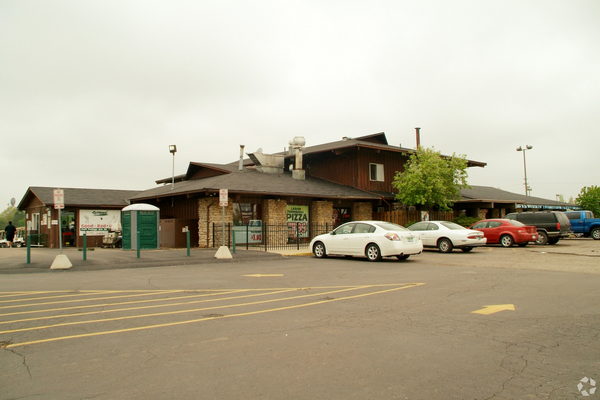 Southmoor Golf Club Bar & Grill - Real Estate Listing Photo (newer photo)